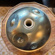Handpan ShaktiPan | F#2 Nordlys | 15 Klangfelder – klar & schwebend