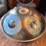 Handpan ShaktiPan | F#2 Nordlys | 15 Klangfelder – klar & schwebend
