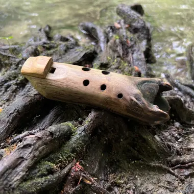 Okarina aus einem Aststück | C5 in 432 Hz | Pentatonische Stimmung | ca. 17 cm