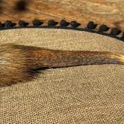 Schamanische Rohautrassel aus Rinderhaut mit Hirschhorngriff