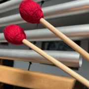Gong Mallet Paar | Kopf mit Garn umwickelt | Harte Anschläge