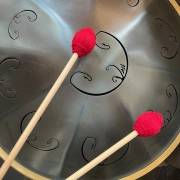Gong Mallet Paar | Kopf mit Garn umwickelt | Harte Anschläge