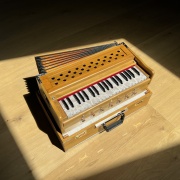 Radha Koffer Reise Harmonium mit 3.5 Oktaven
