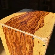 Cajon - Duo Chen Chen | ION Percussion | lebendige Maserung