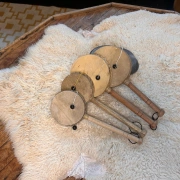 Klong Klong – Traditionelle asiatische Schnur-Trommel