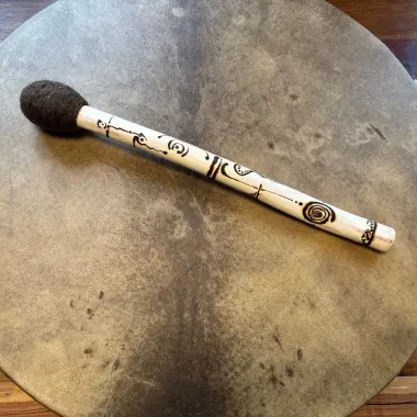 Trommel-Stock mit Filzklöppel aus ProSpecieRara-Wolle