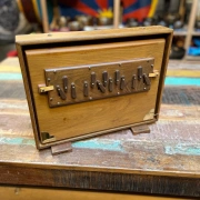 RADHA Shruti Box | Gross | Tonumfang D3–D4 wählbar in 440 Hz oder 432 Hz