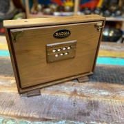 RADHA Shruti Box | Gross | Tonumfang D3–D4 wählbar in 440 Hz oder 432 Hz