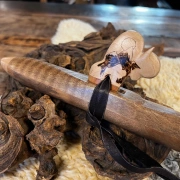 Gebetsflöte in G - 440Hz | Curly Walnuss  | Meisterstück von Miguel Medina