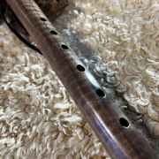 Gebetsflöte in G - 440Hz | Curly Walnuss  | Meisterstück von Miguel Medina