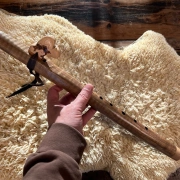 Gebetsflöte in G - 440Hz | Curly Walnuss  | Meisterstück von Miguel Medina