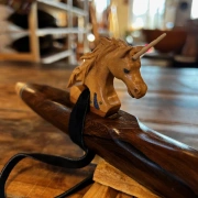 Gebetsflöte in F | Einhorn Windblock | Walnuss Holz | von Miguel Medina