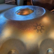 Handpan ShaktiPan | D Kurd | 10 Klangfelder - lebendig & warm
