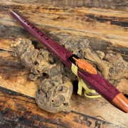 Gebetsflöte in F#-Moll | Feder Windblock | Amaranth-Holz | Miguel Medina