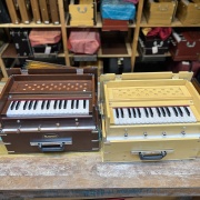 Radha Reiseharmonium | 2½ Oktaven | Zedernholz