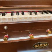 Reise Harmonium von "Radha" mit 2½  Oktaven | Zedernholz Edition | 432 Hz