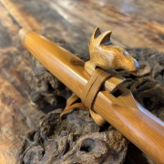 Gebetsflöte in hohem C-Moll | Vogel Windblock | Eibenholz | Miguel Medina