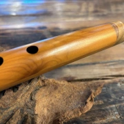 Gebetsflöte in hohem C-Moll | Vogel Windblock | Eibenholz | Miguel Medina