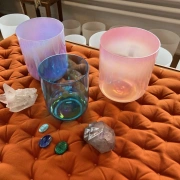 Alchemie Kristallklangschale in D3 (-1) | Clear Chakra Pink | 432 Hz