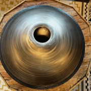 Handpan Chirp | D Amara | 10 Klangfelder – inkl. Rucksacktasche