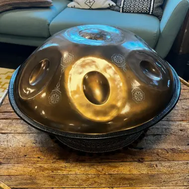 Handpan Chirp | D Ashakiran | 9 Klangfelder – inkl. Rucksacktasche