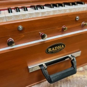 Reise Harmonium von "Radha" mit 2½  Oktaven | Zedernholz Edition | 440 Hz