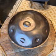 Handpan Noblet | E Amara | 13 Klangfelder – tragend & ausgewogen