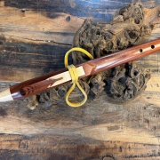 Gebetsflöte in E♭-Moll | Feder Windblock | Padouk | Miguel Medina