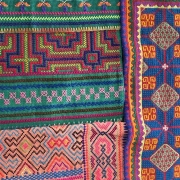 Shipibo Altar- / Manta-Tuch – Handgewebt und bestickt