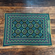 Shipibo Altar- / Manta-Tuch – Handgewebt und bestickt