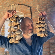 Pangi Nussschalen Rassel | Sanfter Wasserklang für Klangräume und Rituale