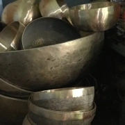 Klangschale mit Yin Yang Baum  | ø 35.5 cm | Ton ~ G3 | Venuston (197 Hz)