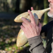 Stonewhistle Innato – Handgefertigte Flöte aus Erde, Feuer und Klang