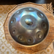 Handpan ShaktiPan | C Kurd | 10 Klangfelder – Warm, erdig, berührend