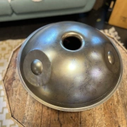 Handpan ShaktiPan | D Kurd | 12 Klangfelder – lebendig & warm