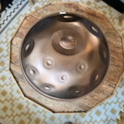 Handpan MAG | E Amara | 16 Klangfelder – tragend & ausgewogen