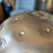 Handpan MAG | E Amara | 16 Klangfelder – tragend & ausgewogen