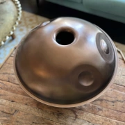 Handpan MAG | E Amara | 16 Klangfelder – tragend & ausgewogen