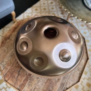 Handpan MAG | E Amara | 20 Klangfelder – tragend & ausgewogen