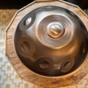 Handpan MAG | F#2 Pygmy | 16 Klangfelder – kraftvoll & tranceartig