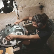 Handpan MAG | F#2 Pygmy | 16 Klangfelder – kraftvoll & tranceartig