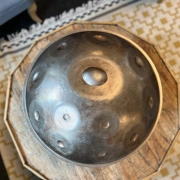 Handpan Noblet | E Amara | 16 Klangfelder – tragend & ausgewogen