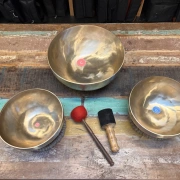 Klangschalen Therapie-Set | C2 - G2 - C3