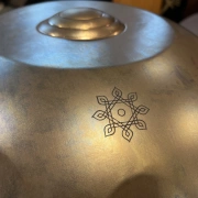 Handpan ShaktiPan | D Kurd in 432 Hz | 12 Klangfelder – lebendig & warm