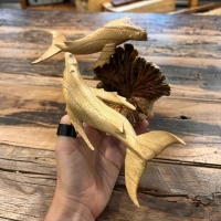 Skulptur aus Holz | 2 Buckelwale