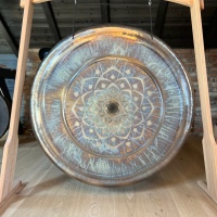WOM KI Gong – Der Klang der inneren Weite | ø 120 cm