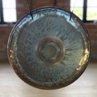 Wom VOX Gong | Handgefertigter Edelstahl-Gong | 40 cm