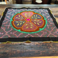 Florales Shipibo Altar Tuch 70 x 65 cm