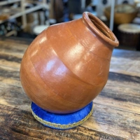 Ghatam in D# | Handgefertigte Tontopf Trommel – Die sprechende Erde