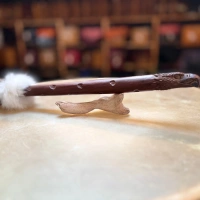 Trommelstock Serengeti-Holz mit Adlerkopf & Filzklöppel